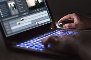 Cara Menggabungkan Video di Laptop