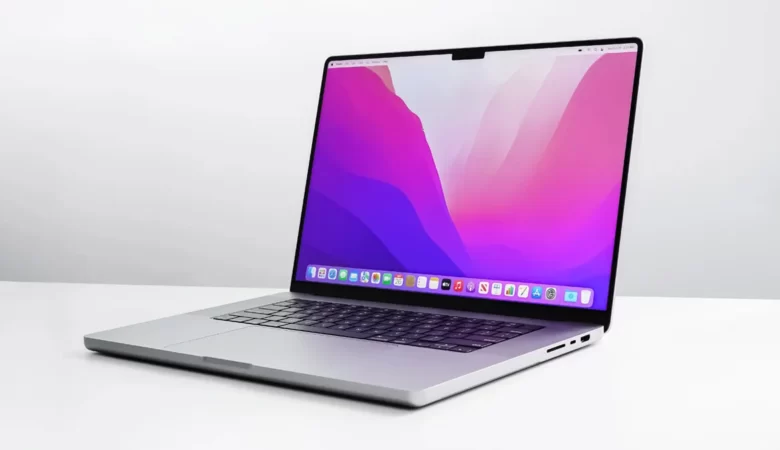 Cara Ampuh Bersihkan MacBook dari Sidik Jari dan juga Debu